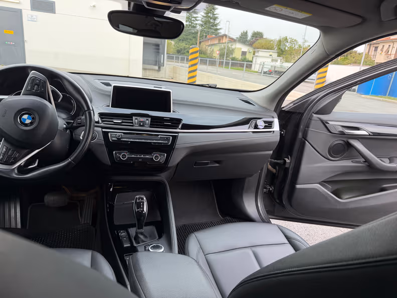 BMW X2 - 16