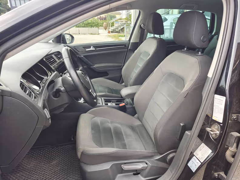 Volkswagen Golf - 13