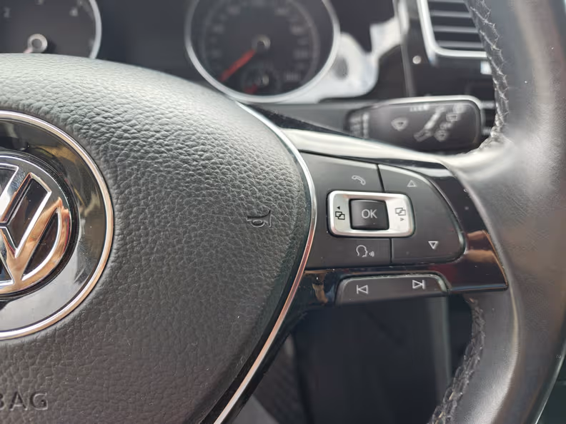 Volkswagen Golf - 16