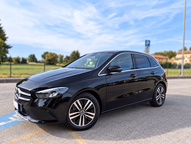 Mercedes-Benz EQB