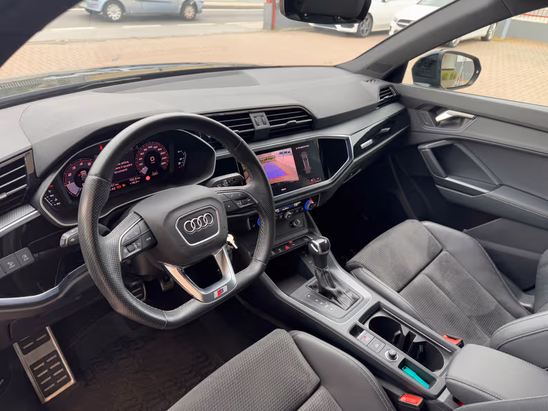 Audi Q3 - 7