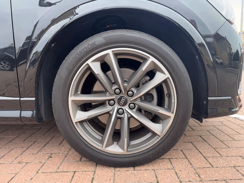 Audi Q3 - 17