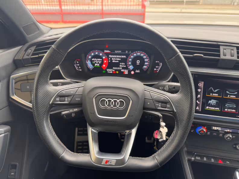 Audi Q3 - 25