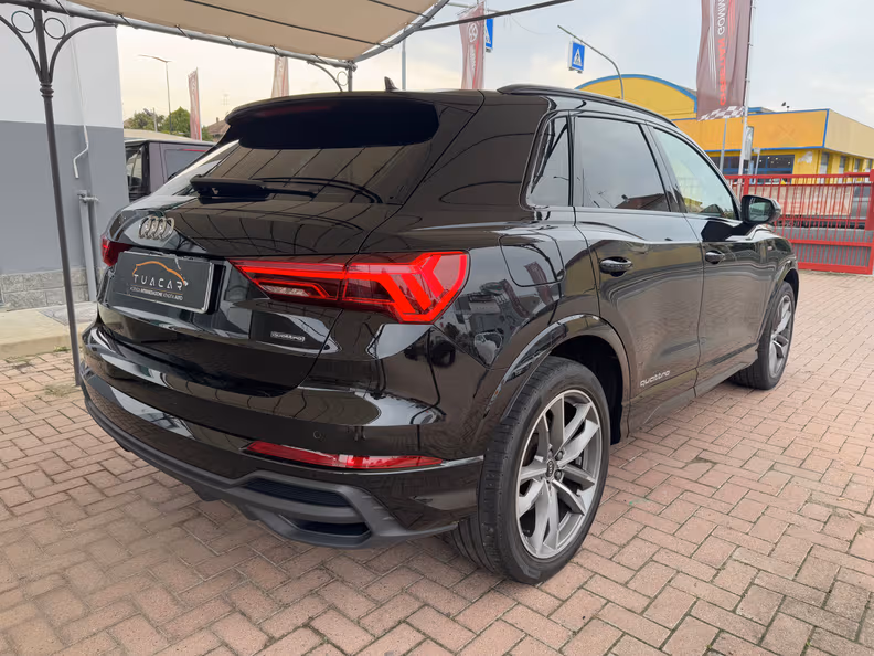 Audi Q3 - 4