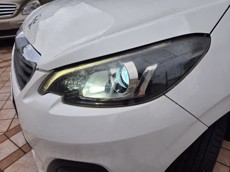 Peugeot 108 - 9