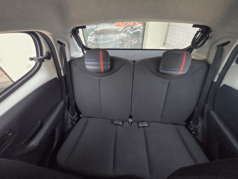 Peugeot 108 - 18