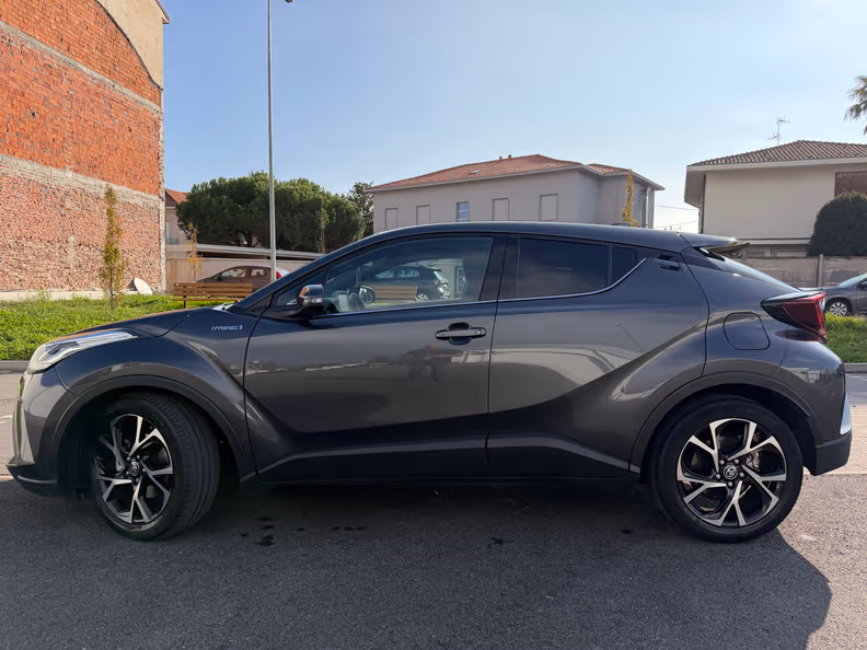 Toyota C-HR - 8