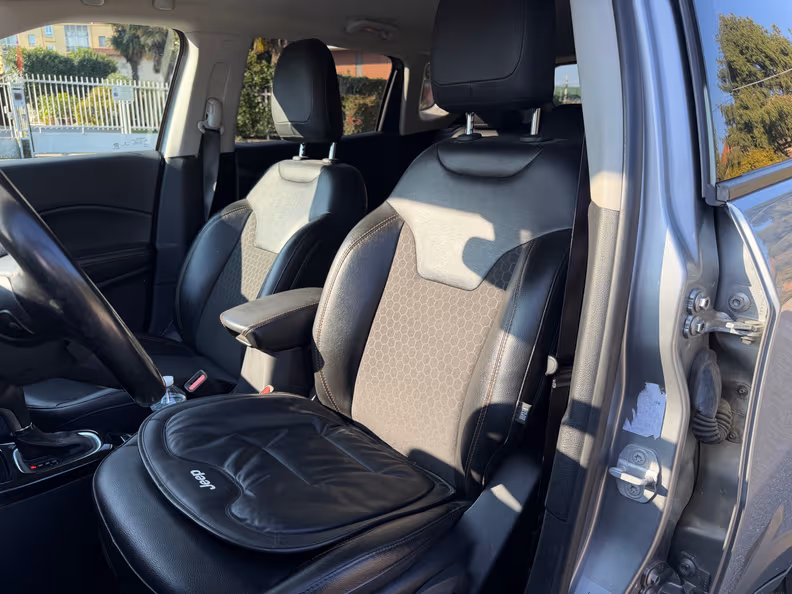 Jeep Compass - 9
