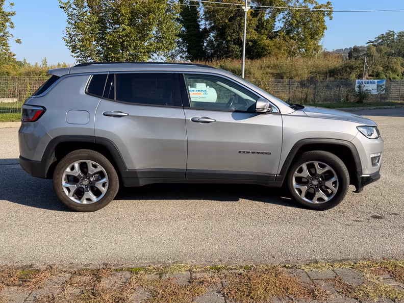 Jeep Compass - 17