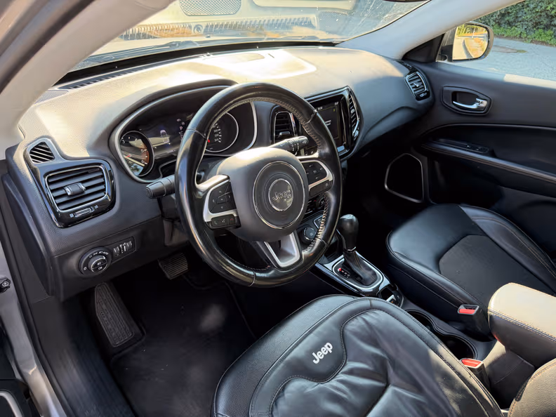 Jeep Compass - 11