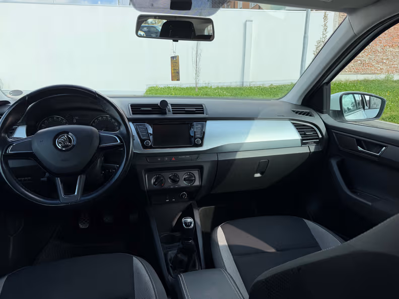 Škoda Fabia - 16