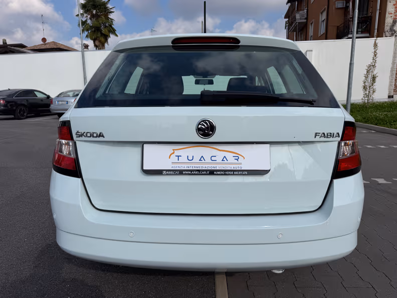 Škoda Fabia - 6