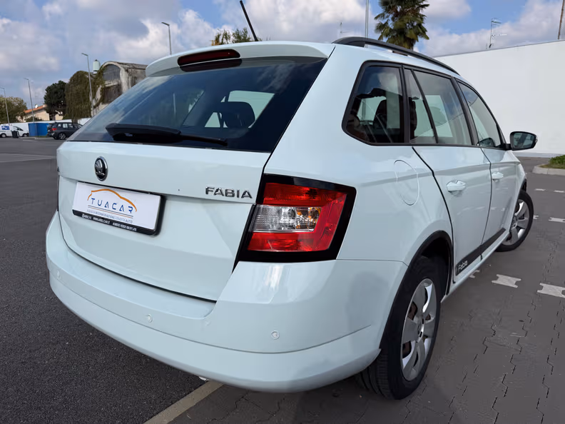 Škoda Fabia - 5