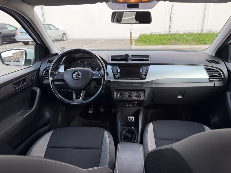 Škoda Fabia - 14
