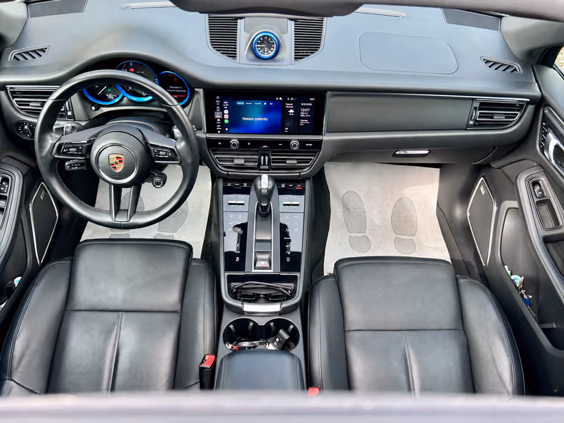 Porsche Macan - 17