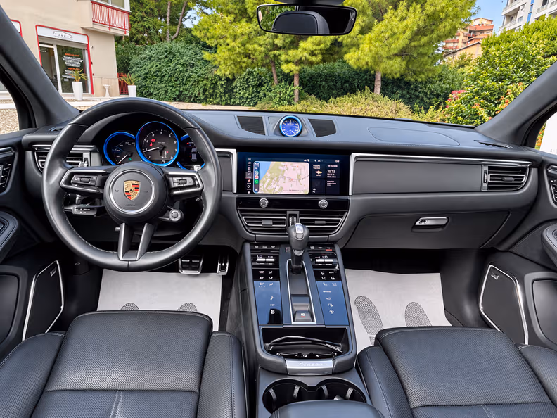 Porsche Macan - 14