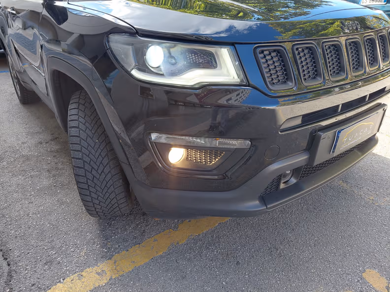 Jeep Compass - 25