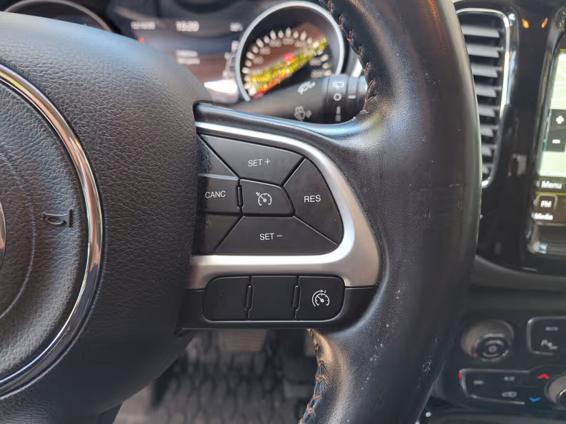 Jeep Compass - 17