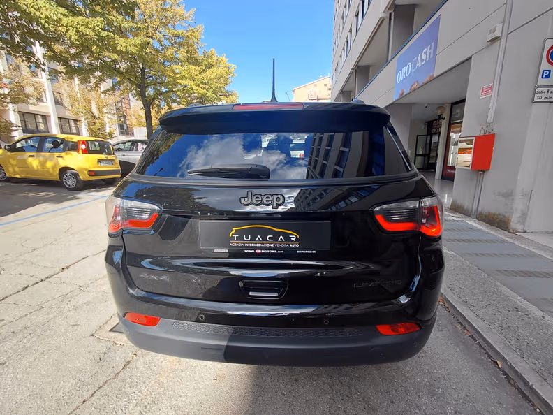 Jeep Compass - 26