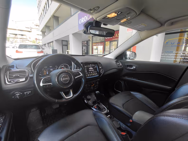 Jeep Compass - 8