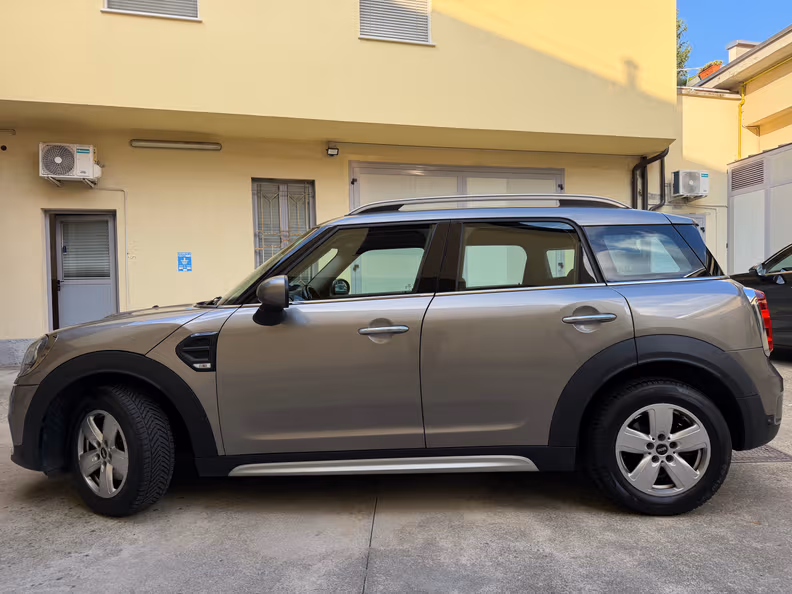 Mini Countryman - 8