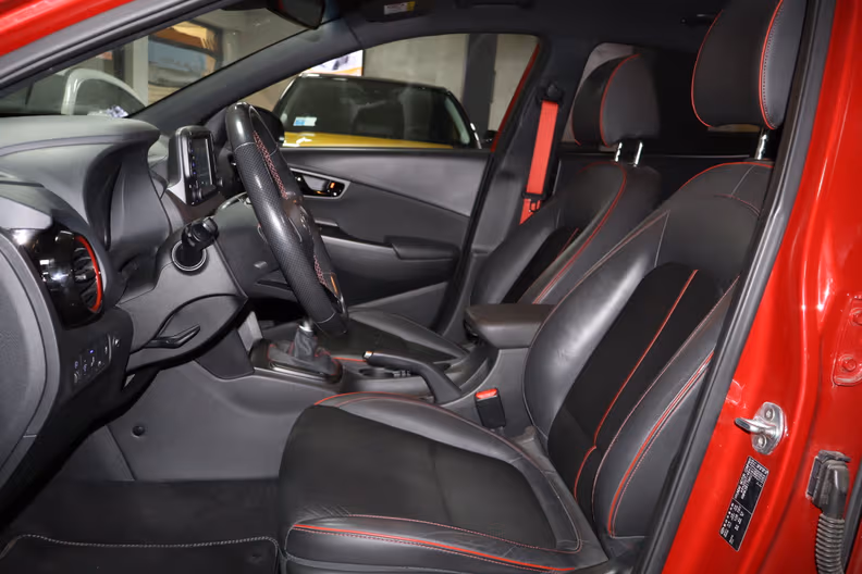 Hyundai Kona - 12