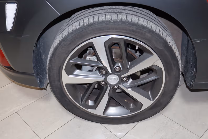 Hyundai Kona - 17