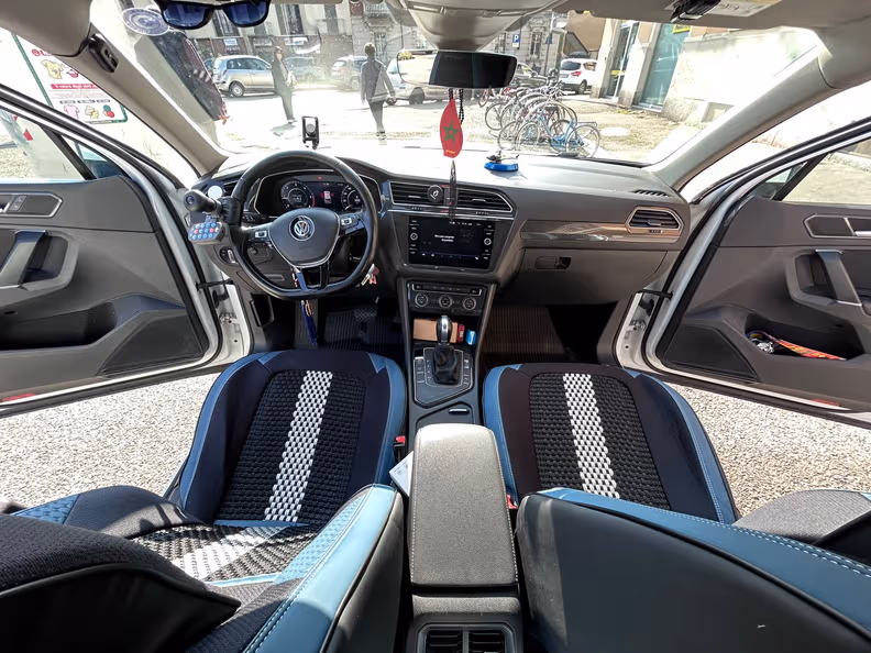 Volkswagen Tiguan - 17