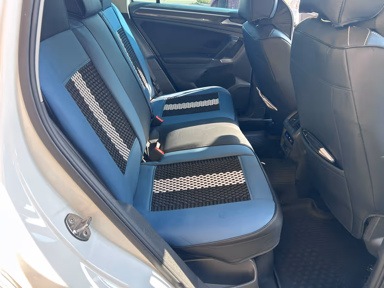 Volkswagen Tiguan - 10