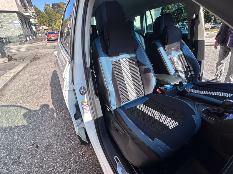 Volkswagen Tiguan - 11