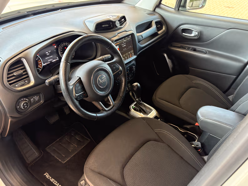 Jeep Renegade - 10
