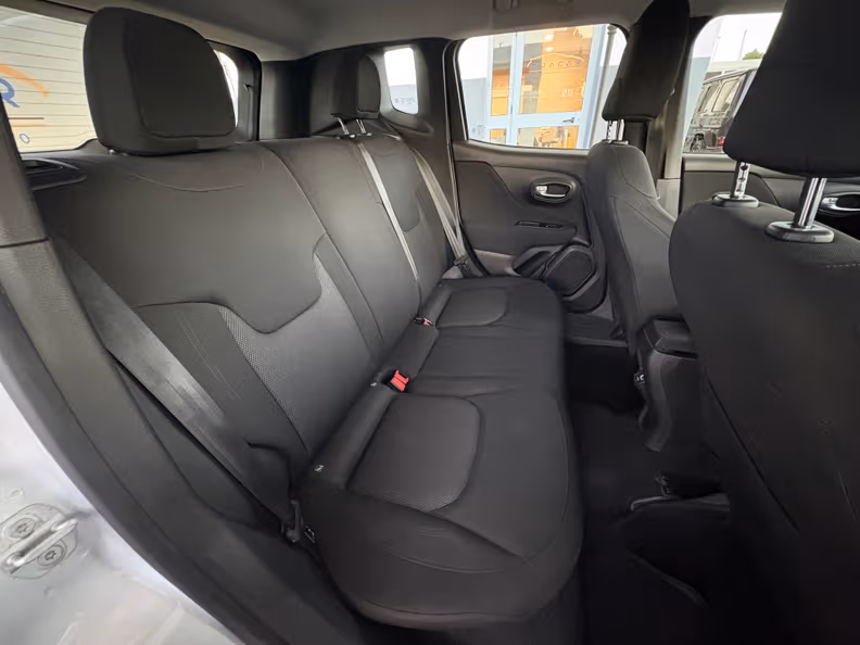 Jeep Renegade - 22