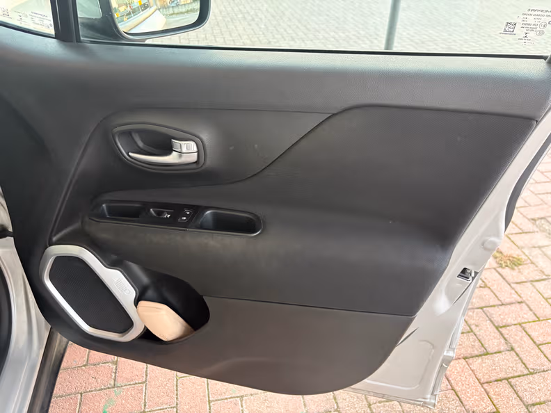 Jeep Renegade - 20
