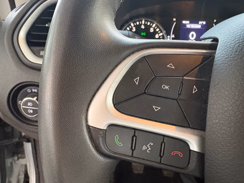 Jeep Renegade - 17