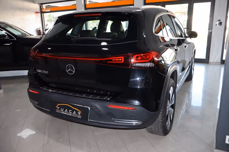 Mercedes-Benz EQA - 6