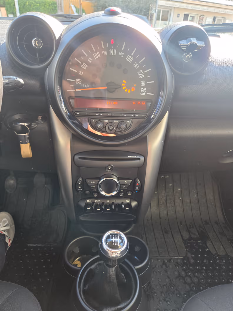 Mini Countryman - 15