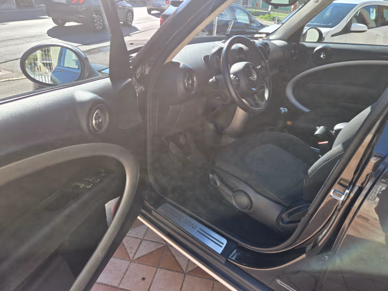 Mini Countryman - 10