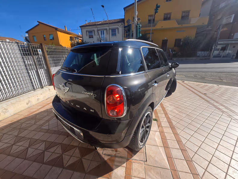 Mini Countryman - 4