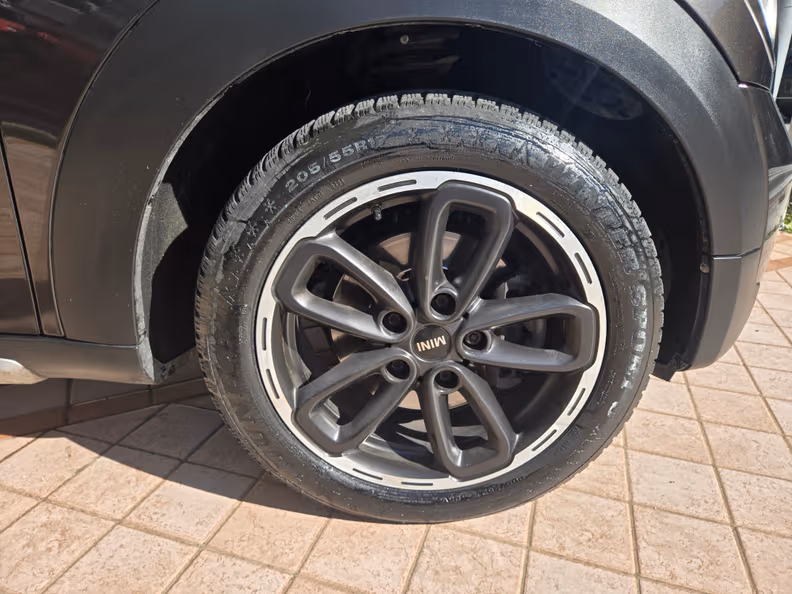 Mini Countryman - 8