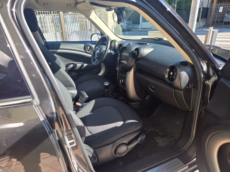 Mini Countryman - 22