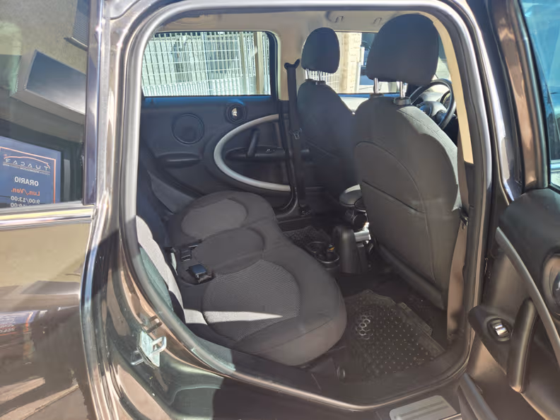Mini Countryman - 21