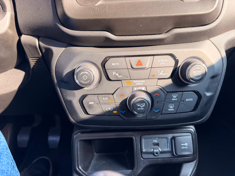 Jeep Renegade - 20