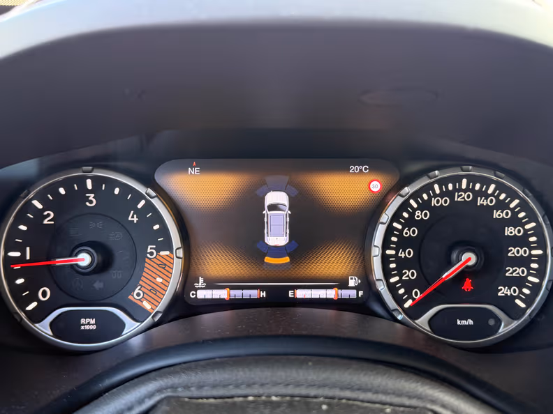 Jeep Renegade - 25