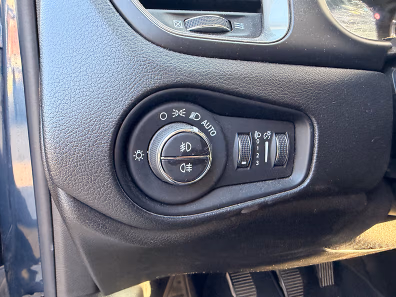 Jeep Renegade - 31