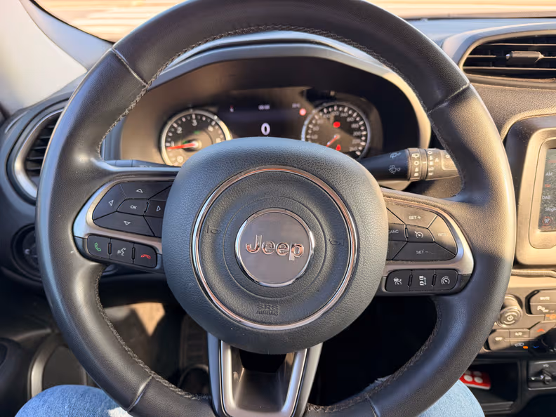 Jeep Renegade - 10