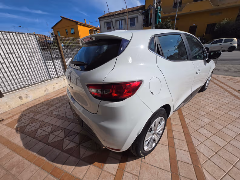 Renault Clio - 4