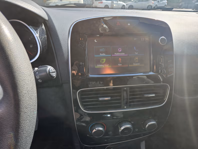 Renault Clio - 13