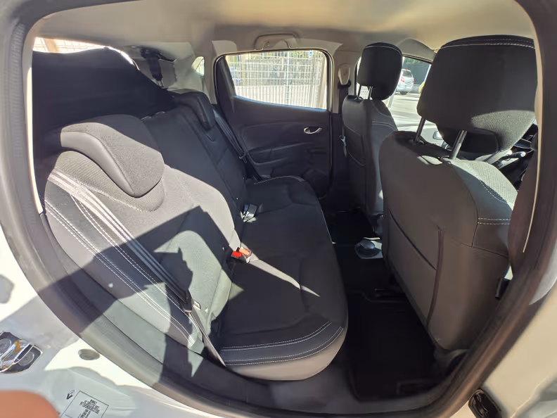Renault Clio - 16