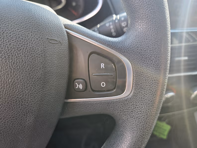Renault Clio - 11