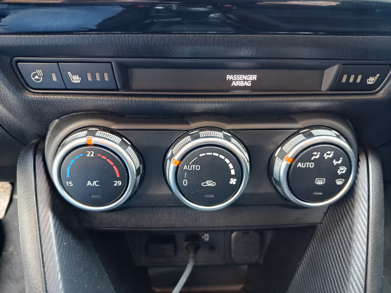 Mazda 2 - 16